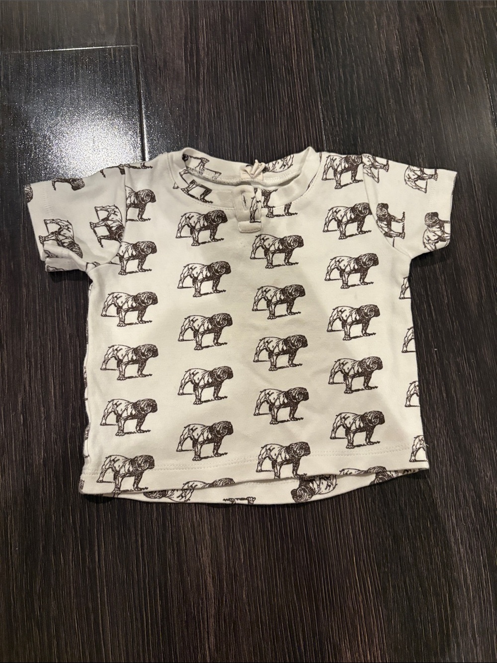 Kate Quinn pre owned bulldog henley tee 12-18 m organic cotton